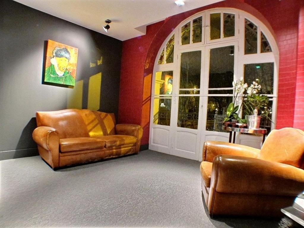 Hotel 19'Cent Ле-Крёзо Экстерьер фото