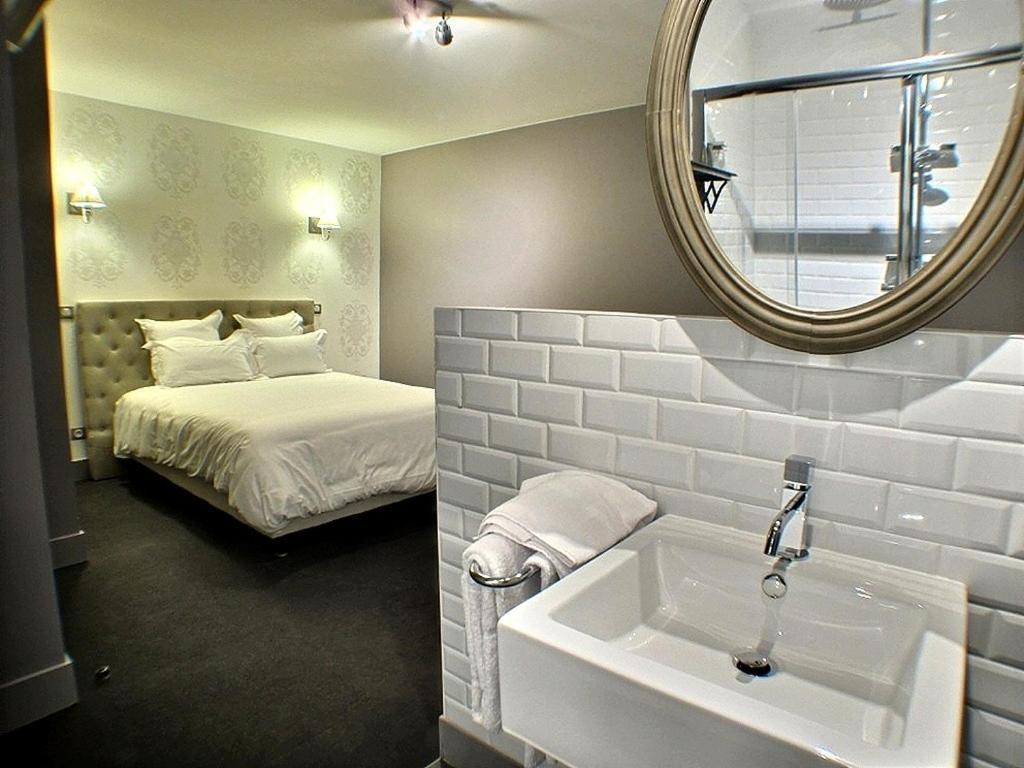 Hotel 19'Cent Ле-Крёзо Номер фото